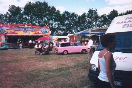 Das Dorffest parallel zum Trabi-Treffen.